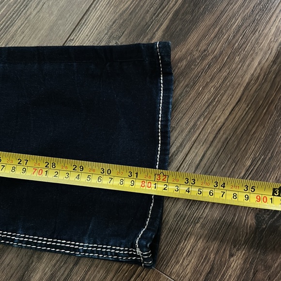 Rock Revival Like new! - Picture 3 of 6